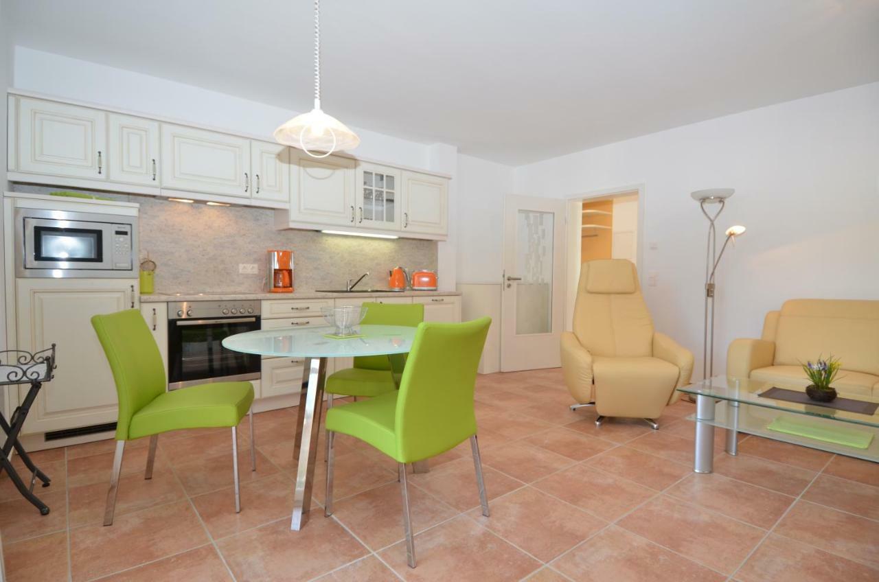 Lottis Utkiek Apartment Middelhagen